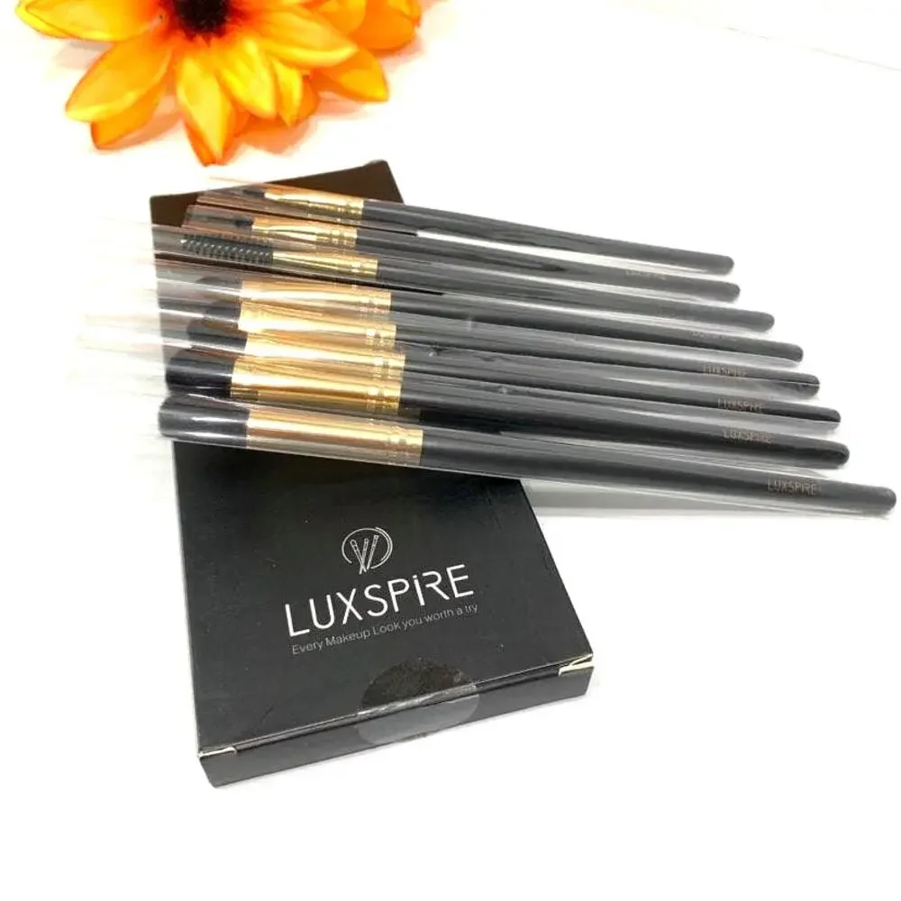 NEW Makeup Brushes Set Luxspire 8 Pieces Professional Cosmetic Makeup Tools